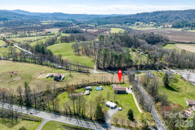 2456 Hendersonville Highway, Pisgah Forest, NC 28768