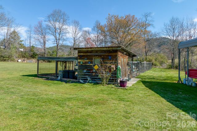2456 Hendersonville Highway, Pisgah Forest, NC 28768