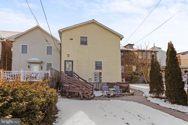 126 E YORK ST, Gettysburg, PA 17325