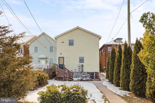 126 E YORK ST, Gettysburg, PA 17325