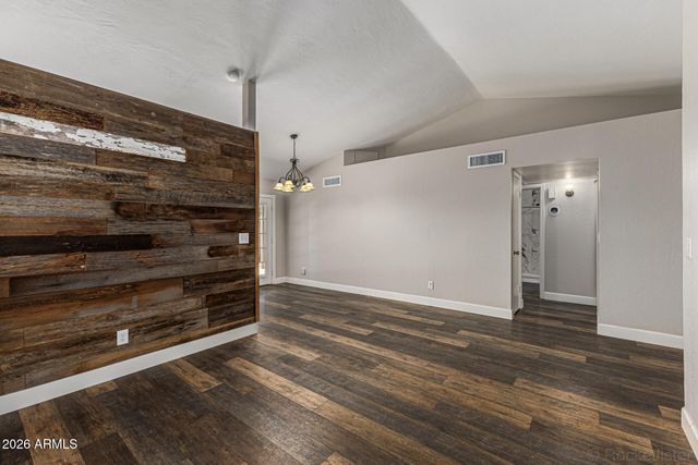 3033 W POTTER Drive, Phoenix, AZ 85027
