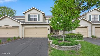 1886 N Wentworth Circle N, Romeoville, IL 60446