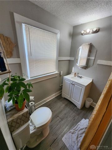 533 Kenwood Avenue, Dayton, OH 45406