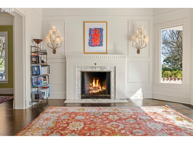 806 Sw DAVENPORT St, Portland, OR 97201