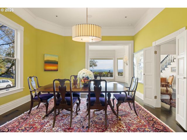 806 Sw DAVENPORT St, Portland, OR 97201