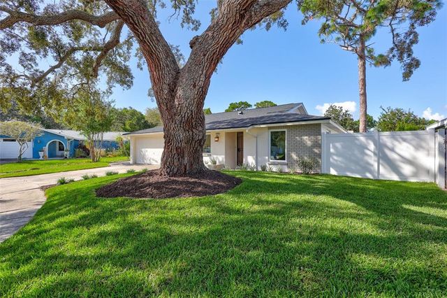 12021 107TH COURT, Largo, FL 33778