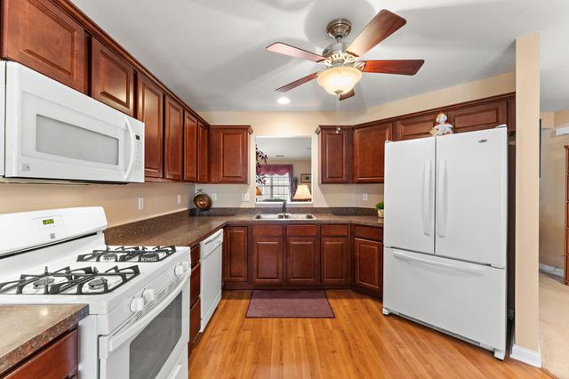 7035 Tompkins Court, Griffith, IN 46319