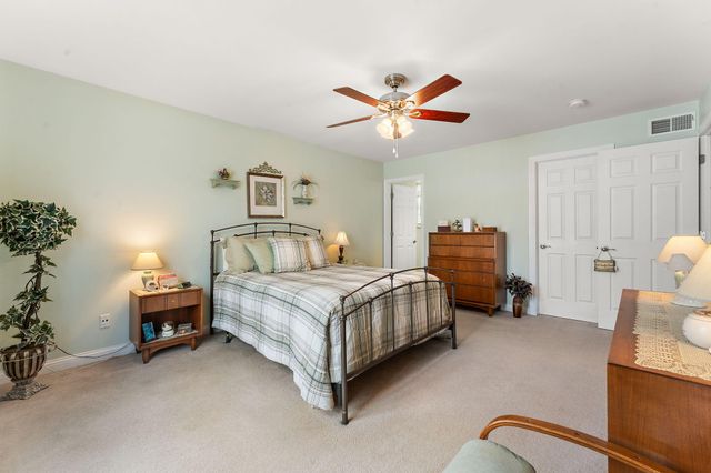 7035 Tompkins Court, Griffith, IN 46319