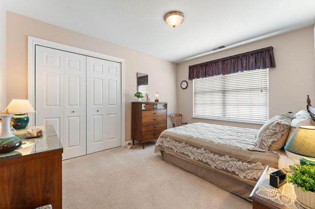 7035 Tompkins Court, Griffith, IN 46319