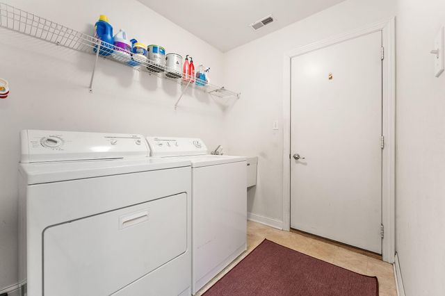 7035 Tompkins Court, Griffith, IN 46319