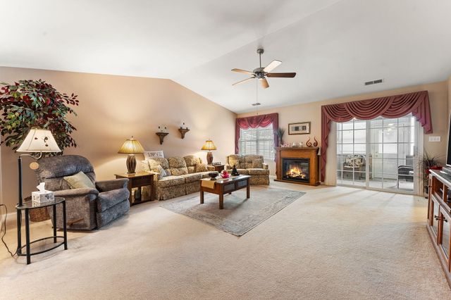 7035 Tompkins Court, Griffith, IN 46319