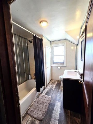 12409 Bellevue Road, Battle Creek, MI 49014