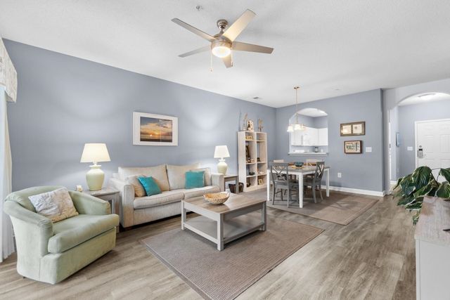 5825 Catalina Dr Unit 522, North Myrtle Beach, SC 29582