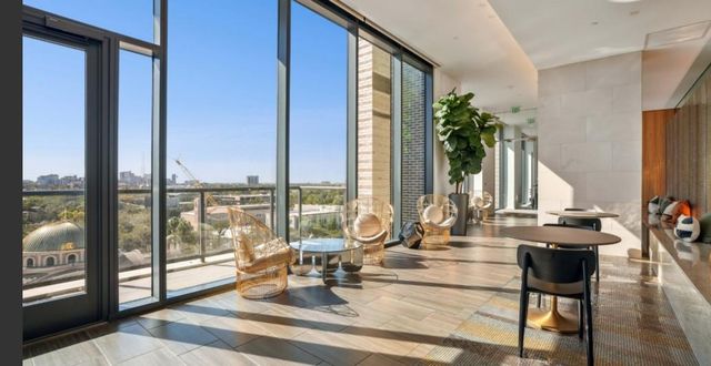 3411 Yoakum Boulevard 2109, Houston, TX 77006