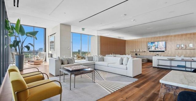 3411 Yoakum Boulevard 2109, Houston, TX 77006