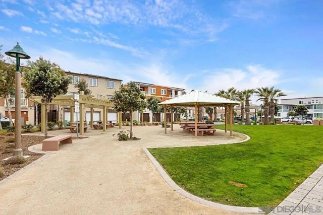 819 Kennebeck Ct, San Diego, CA 92109