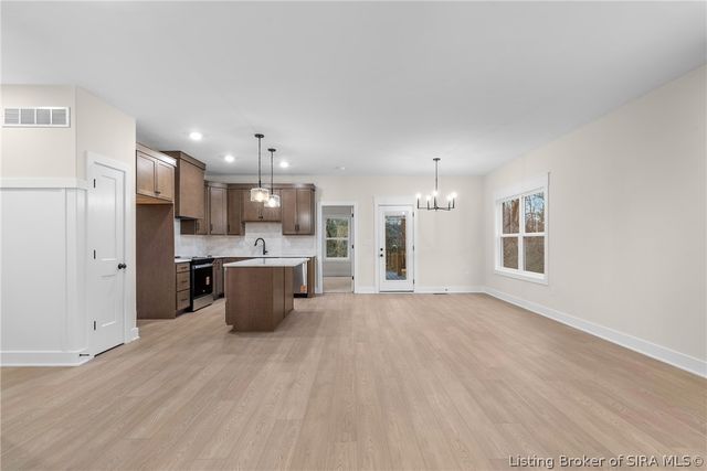 4657 Red Tail Ridge 240, Jeffersonville, IN 47130