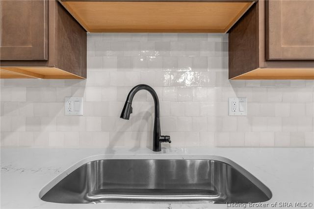 4657 Red Tail Ridge 240, Jeffersonville, IN 47130