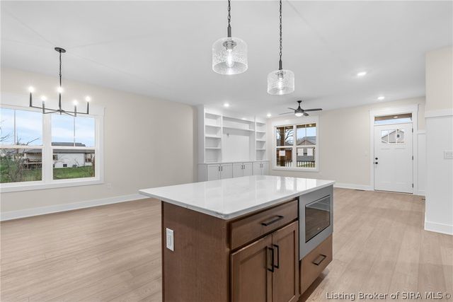 4657 Red Tail Ridge 240, Jeffersonville, IN 47130