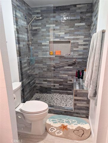 22131 Caminito Vino, Laguna Hills, CA 92653