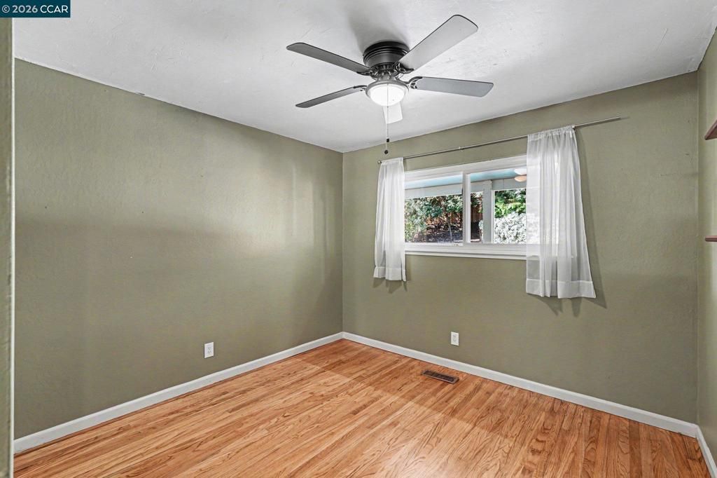 Image 13 of property listing at 236 Appalachian Dr, Martinez, CA 94553