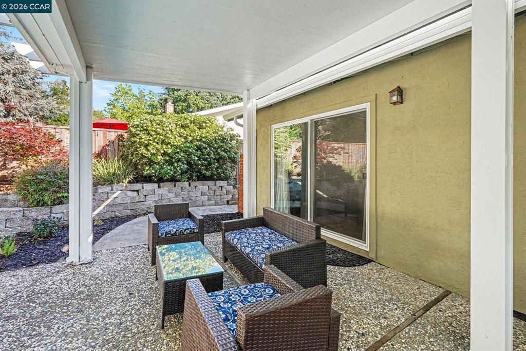 Image 20 of property listing at 236 Appalachian Dr, Martinez, CA 94553