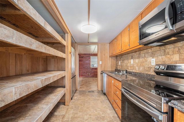 4654 RYALS ROAD, Zephyrhills, FL 33541