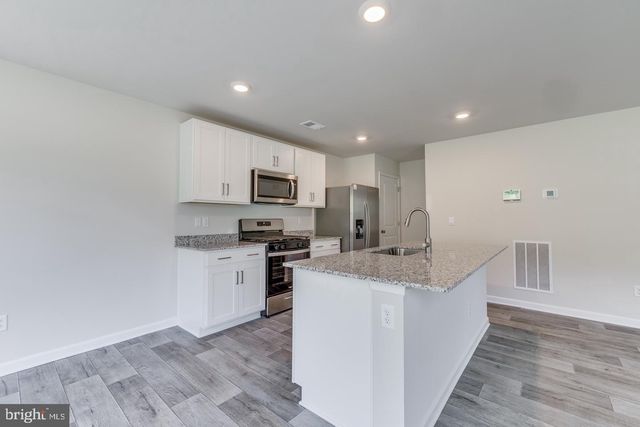 5205 CROOKED LN, Stephens City, VA 22655