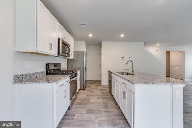 5205 CROOKED LN, Stephens City, VA 22655