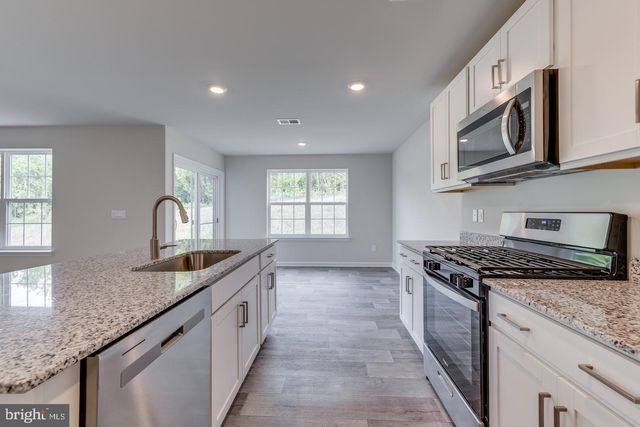 5205 CROOKED LN, Stephens City, VA 22655