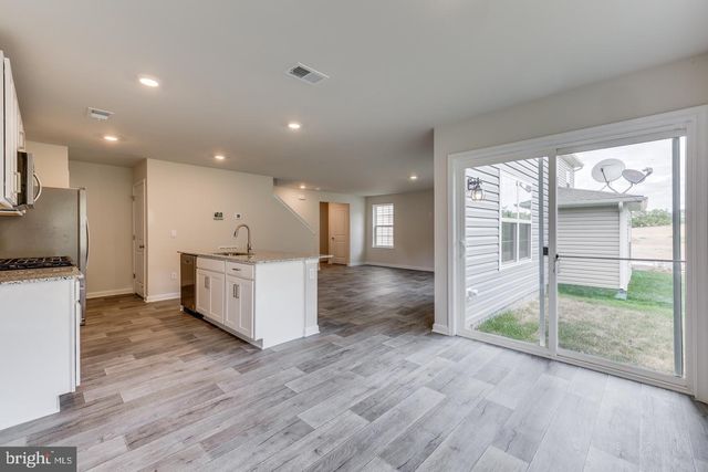 5205 CROOKED LN, Stephens City, VA 22655