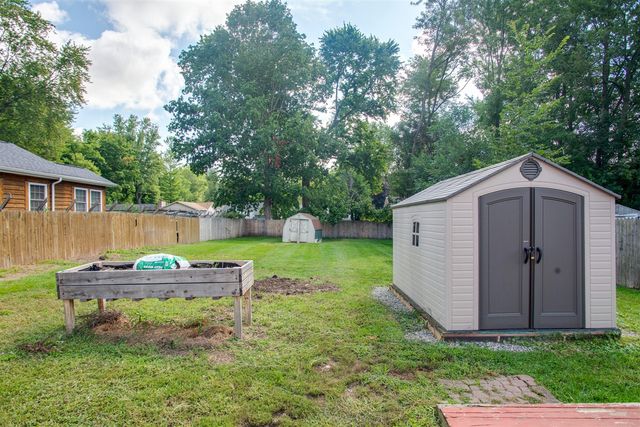 6445 Sommerset Road, Lansing, MI 48911