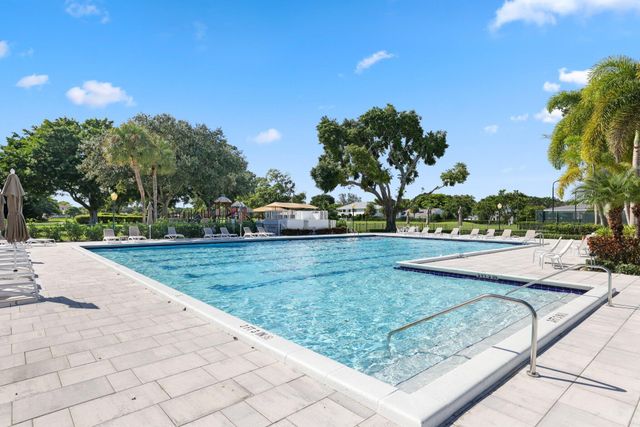 2938 Banyan Boulevard Circle NW, Boca Raton, FL 33431