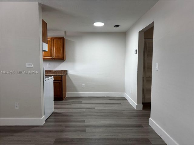 1310 W 29th Street 40, Hialeah, FL 33012
