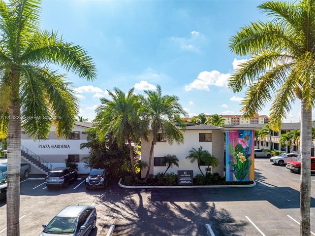 1310 W 29th Street 40, Hialeah, FL 33012