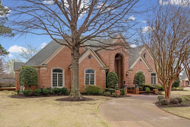 1186 LAKE POINT DR E, Collierville, TN 38017