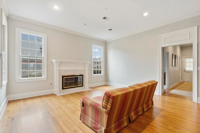 1186 LAKE POINT DR E, Collierville, TN 38017