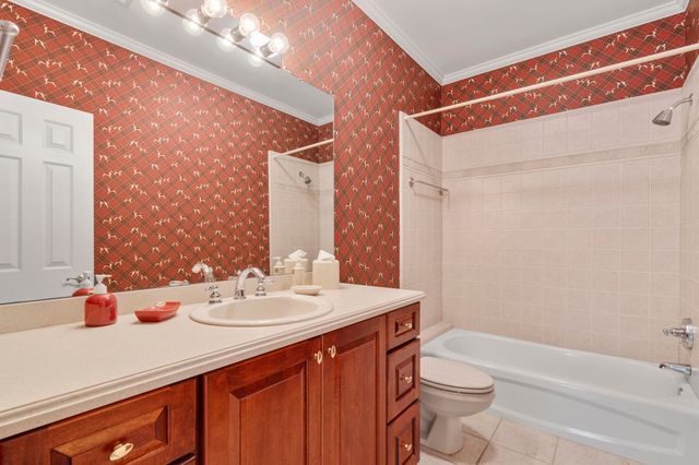 1186 LAKE POINT DR E, Collierville, TN 38017