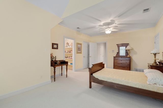 1186 LAKE POINT DR E, Collierville, TN 38017