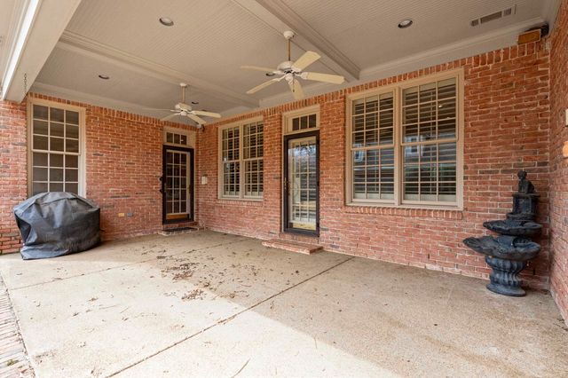 1186 LAKE POINT DR E, Collierville, TN 38017