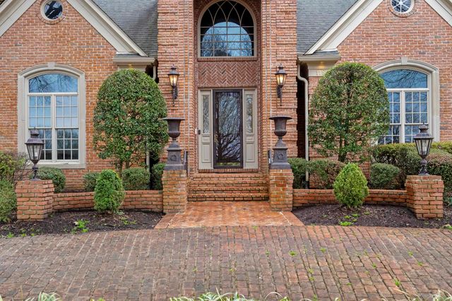 1186 LAKE POINT DR E, Collierville, TN 38017