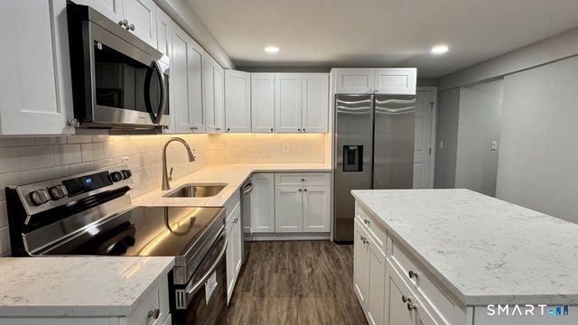 186 York Street, West Haven, CT 06516
