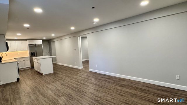 186 York Street, West Haven, CT 06516