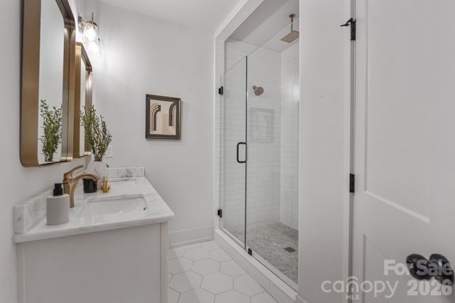 3017 Palm Avenue, Charlotte, NC 28205