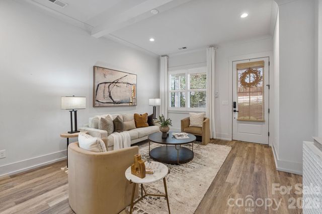 3017 Palm Avenue, Charlotte, NC 28205