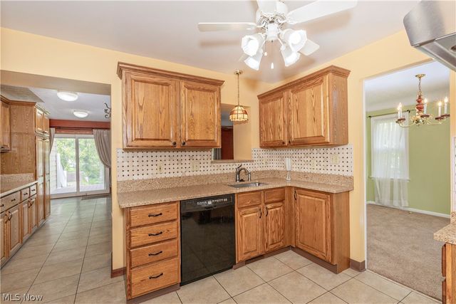4809 Westbourne Road, Lyndhurst, OH 44124