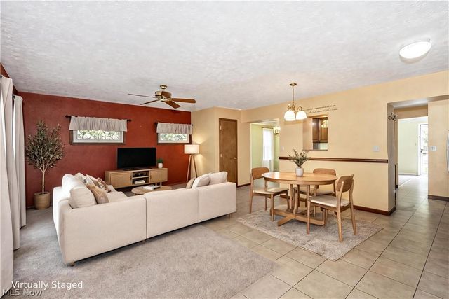 4809 Westbourne Road, Lyndhurst, OH 44124