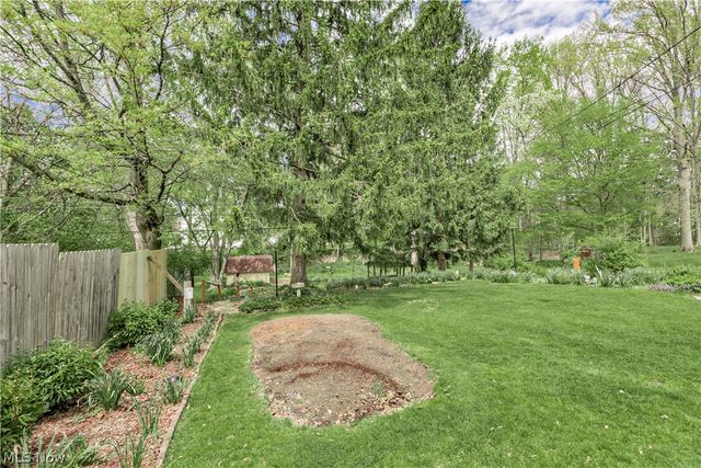 4809 Westbourne Road, Lyndhurst, OH 44124