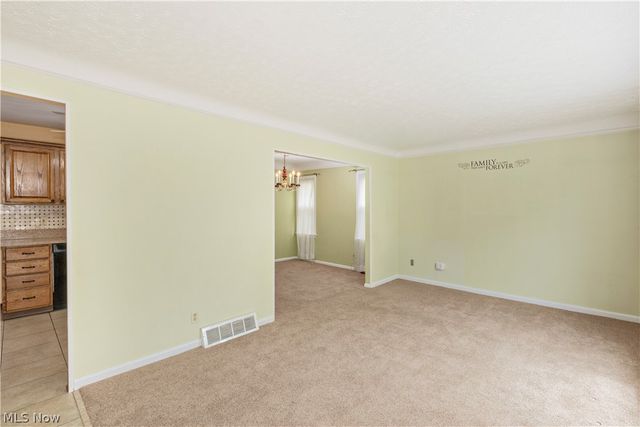 4809 Westbourne Road, Lyndhurst, OH 44124