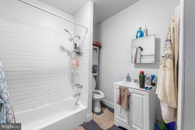 129-131 W SUSQUEHANNA AVE, Philadelphia, PA 19122